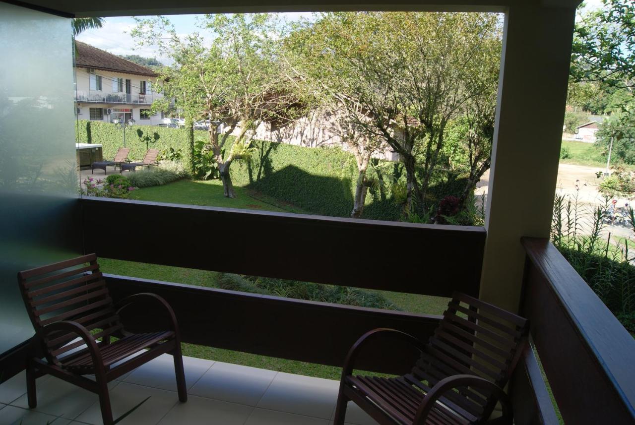 Dein Haus Pousada Pomerode Bagian luar foto